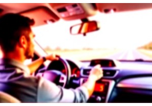 驾驶知识必备掌握手动挡坡道起步不熄火三大技巧