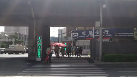 （图4佛慈大街-盐场路南侧人行过街）