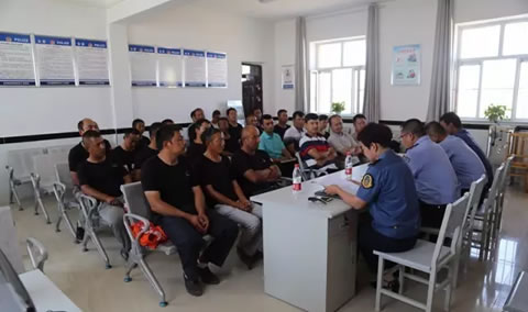 克州交警召开文明交通进驾校“五个一”活动动员部署会