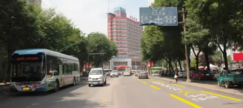 南辛庄路限时公交专用道