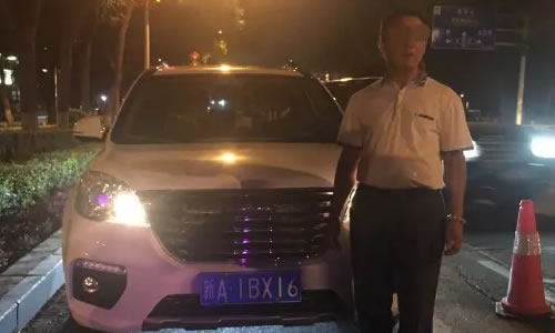 属于饮酒后驾驶机动车