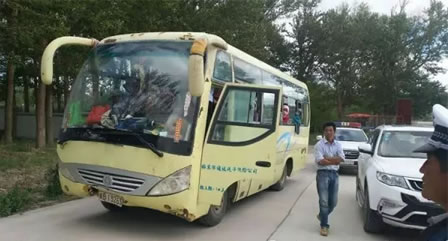 海西交警严打非法营运客运车辆