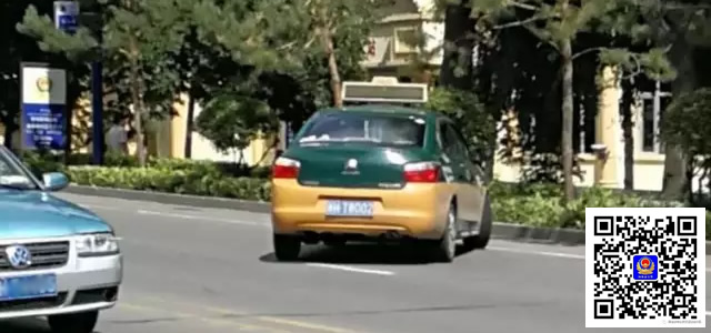 亲，我看清你的行为，却实在看不清你的车号，又气又无助