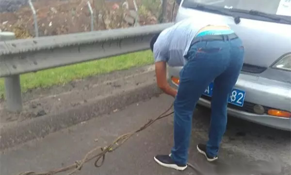 涨姿势！违法代码4012 原来高速上这样做是违法的