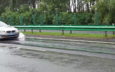 珲乌高速吉林方向452KM  （九台至机场段）