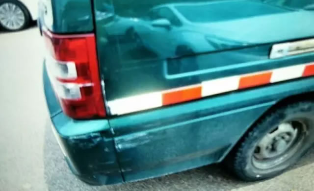 黄某驾驶的小面包车