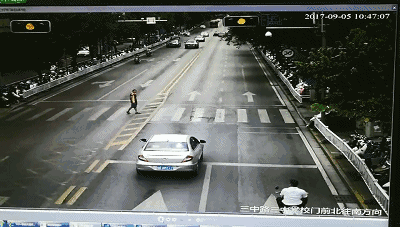 柳州交警：争争抢抢多危险 文明礼让才安全