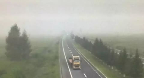 上高速一定要看！排查高速“秋雾”路段隐患预警