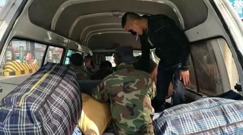 “大胃王”兄弟高速聚首