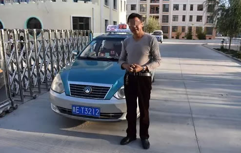 海南交警查处2起接送幼儿车辆违法行为！