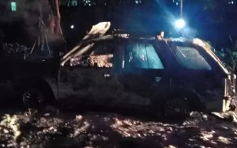 深圳司机开车去南屏，车烧了10分钟变废铁！这个动作千万别做！