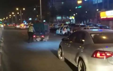 辽源交警，看看吧，这是你们做的好事！