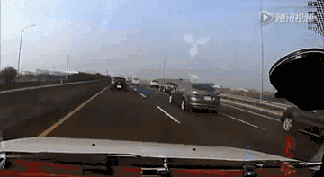 切莫急打方向、急踩刹车