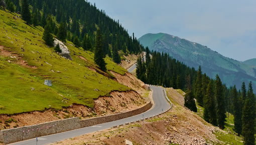 国庆路况：白石峰山区路段采取临时交通管制，道路仍在封闭中！