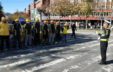 送餐再忙安全不忘