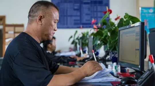 鲁开尧：西蒙车管所的“老黄牛”