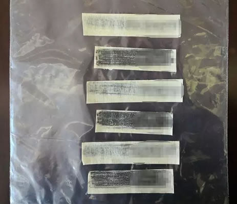 拓印新车车架代码和发动机号码的拓印膜各三副