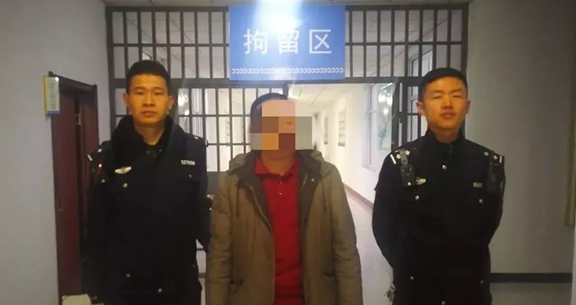 “创意司机”0费用改造车牌，不料瞬间被罚2000元