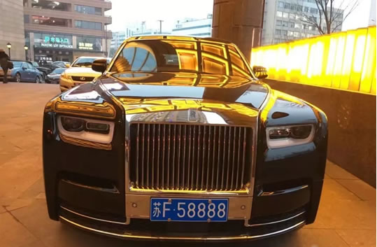 第八代劳斯莱斯幻影全国首量上牌“苏F58888”