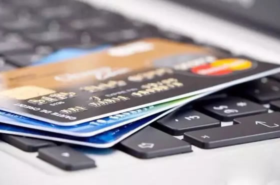 买车应该分期付款还是一次性付全款?