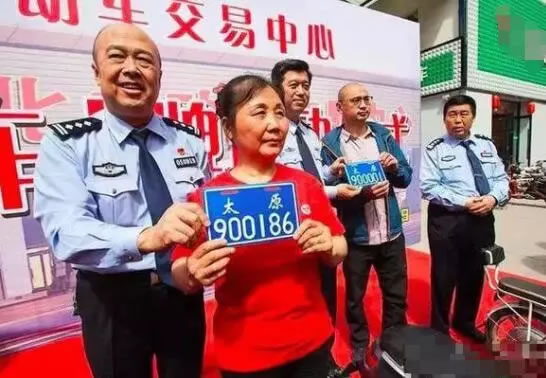 全国多地电动车开始上牌!是好是坏?