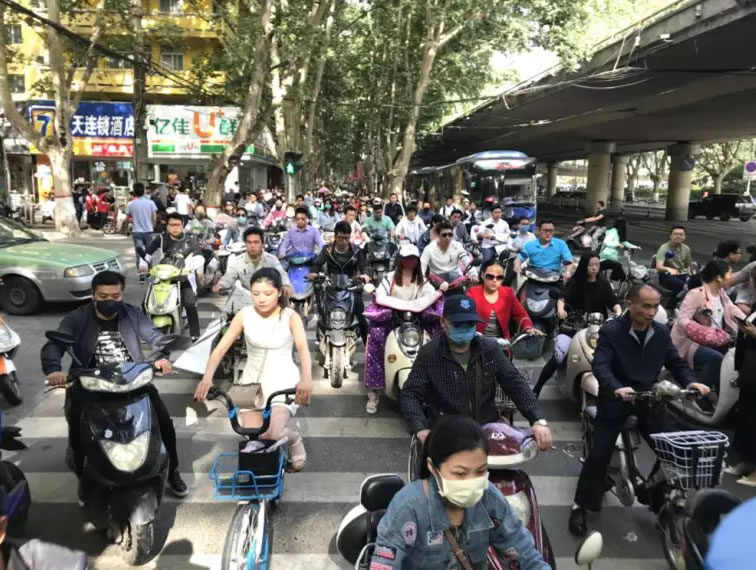 两轮电动车也要开始上牌了,河南省内已经开始试点