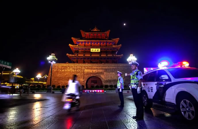 今晚18:30，聊城交警在线解答您的疑问！