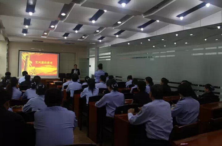 石嘴山车管所举办2015年第一季度“道德讲堂”暨全警阅读手拉手活动