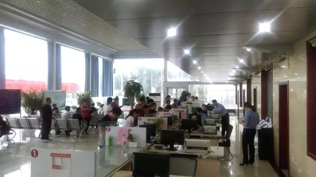 济西服务站加班加点积极应对业务高峰-(1)