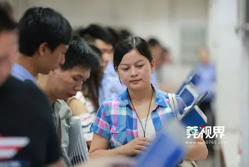 谯女士排队足足排了27个小时