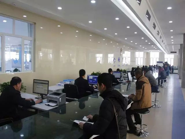 赤峰交警支队车管所服务大厅已经改造完成-(4)