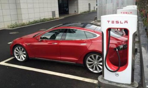 义乌车管所今年有163辆混合动力汽车在上牌上路